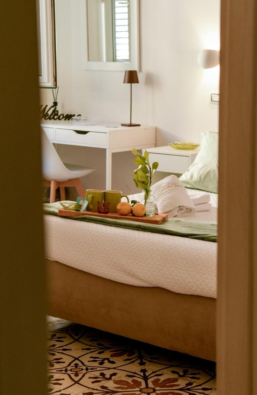 Madre Terra Apartment & Rooms Terrasini Exterior photo