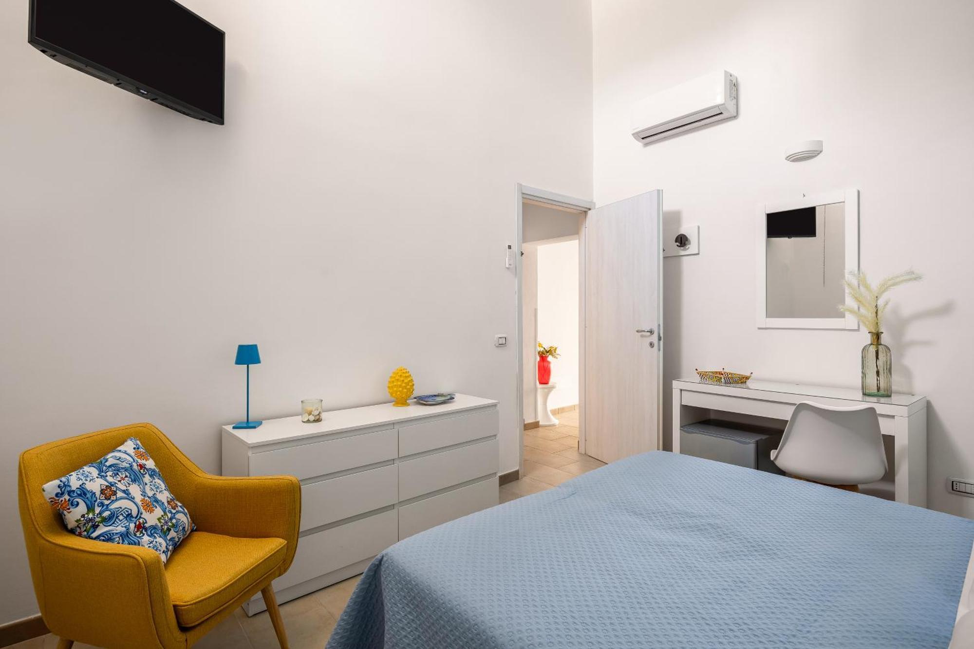 Madre Terra Apartment & Rooms Terrasini Exterior photo