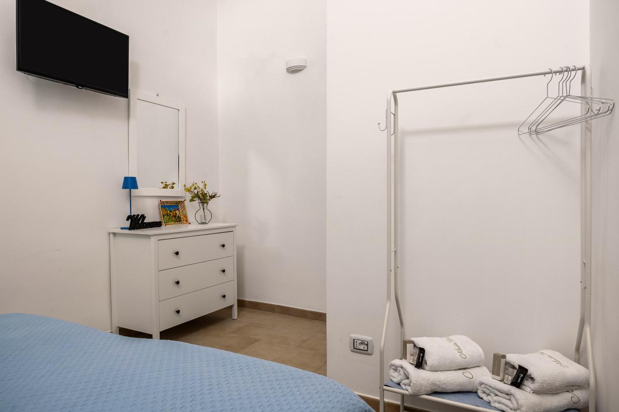 Madre Terra Apartment & Rooms Terrasini Exterior photo