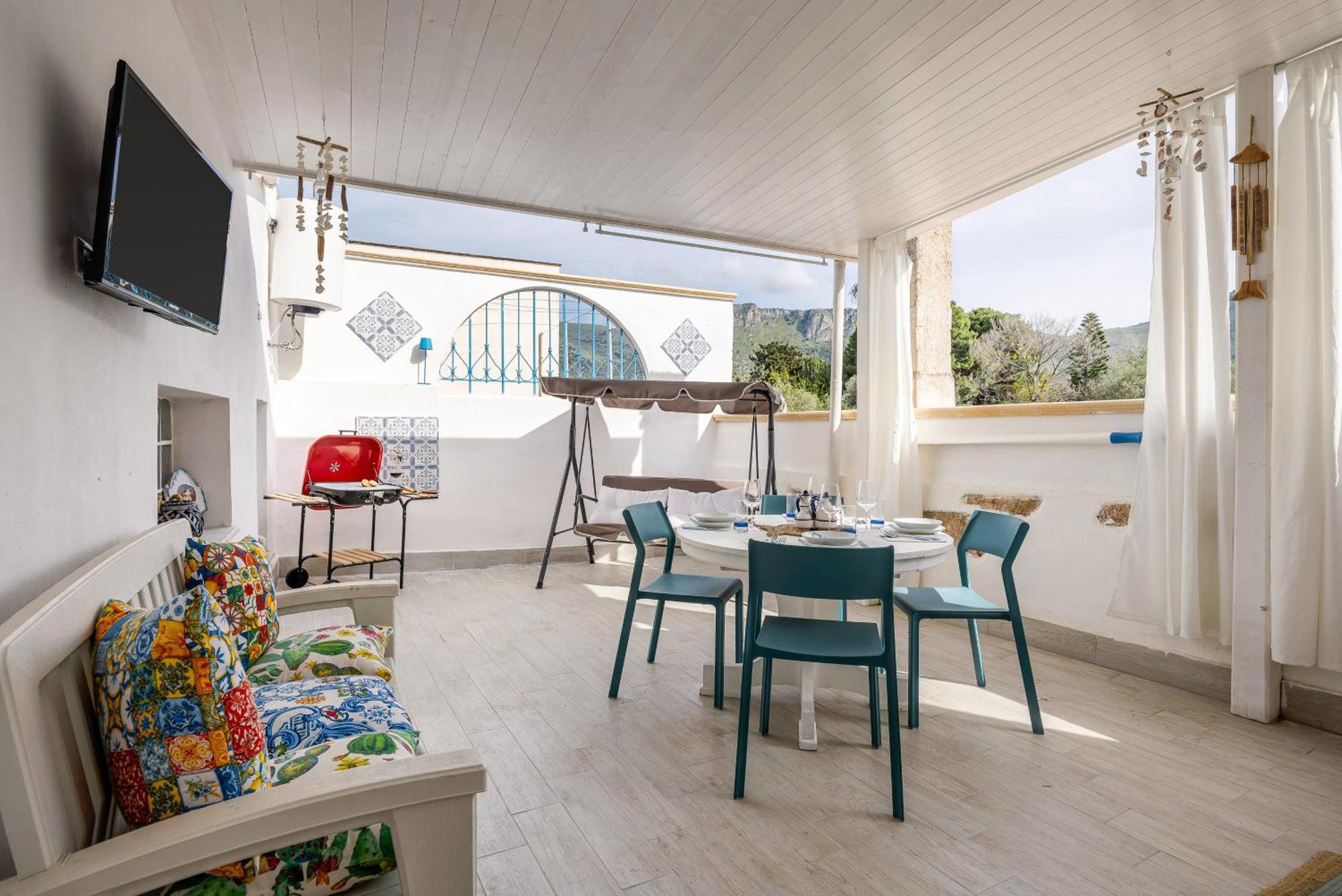 Madre Terra Apartment & Rooms Terrasini Exterior photo